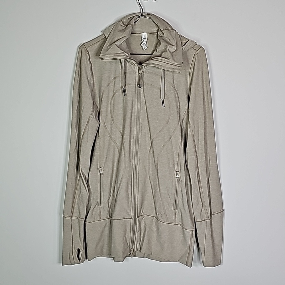 LULULEMON size 6 tan design jacket